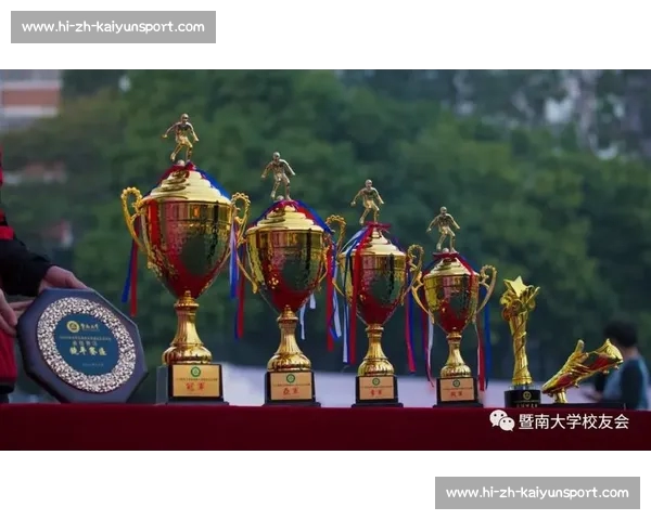 周睿羊速胜陈笑天 华东师大校友队升甲关键战图集 周睿羊速胜陈笑天 华东师大校友队升甲关键战图集